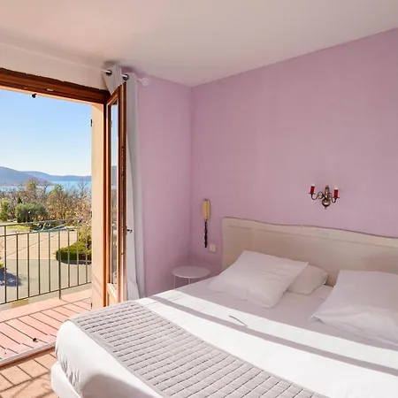 Hotel Sainte Anne 2*